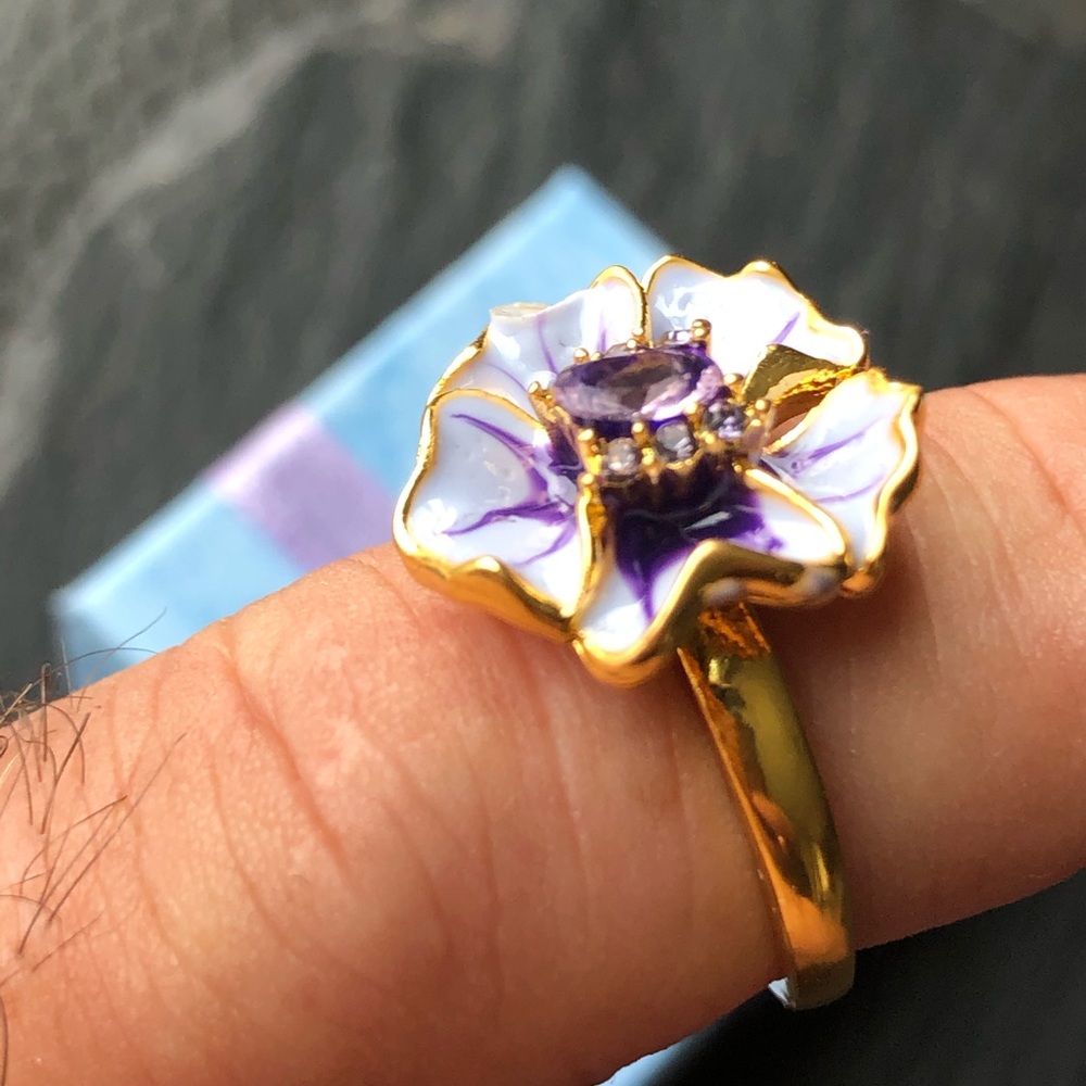 Ring - Picture 4 of 6